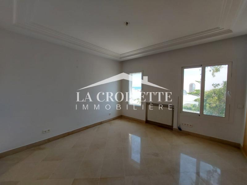 Villa S+3 vue sur mer à Gammarth